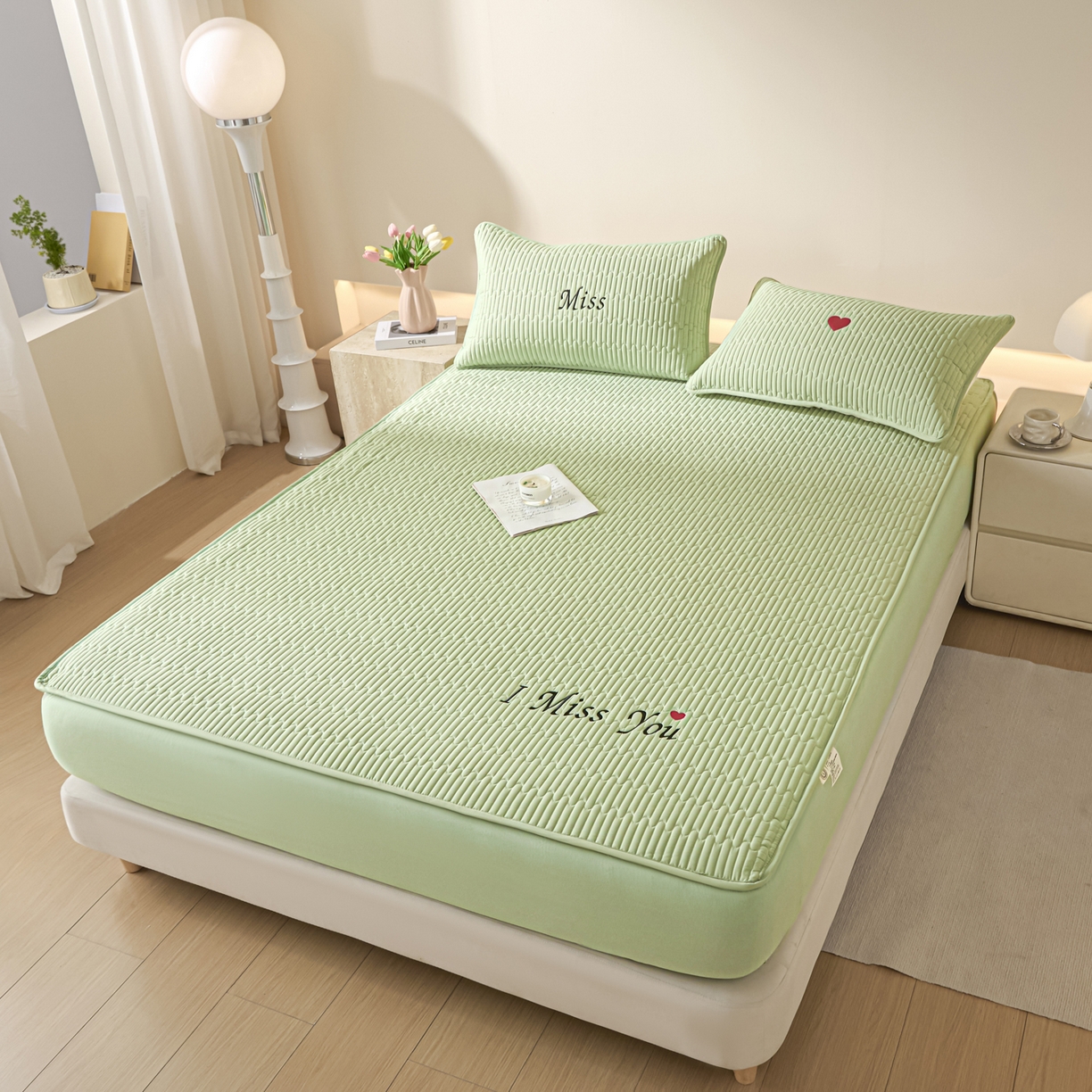 91家纺网 家纺一手货源 找家纺 卡伦家纺 2025新款A类刺绣夹棉床笠情书系列 青萝情书