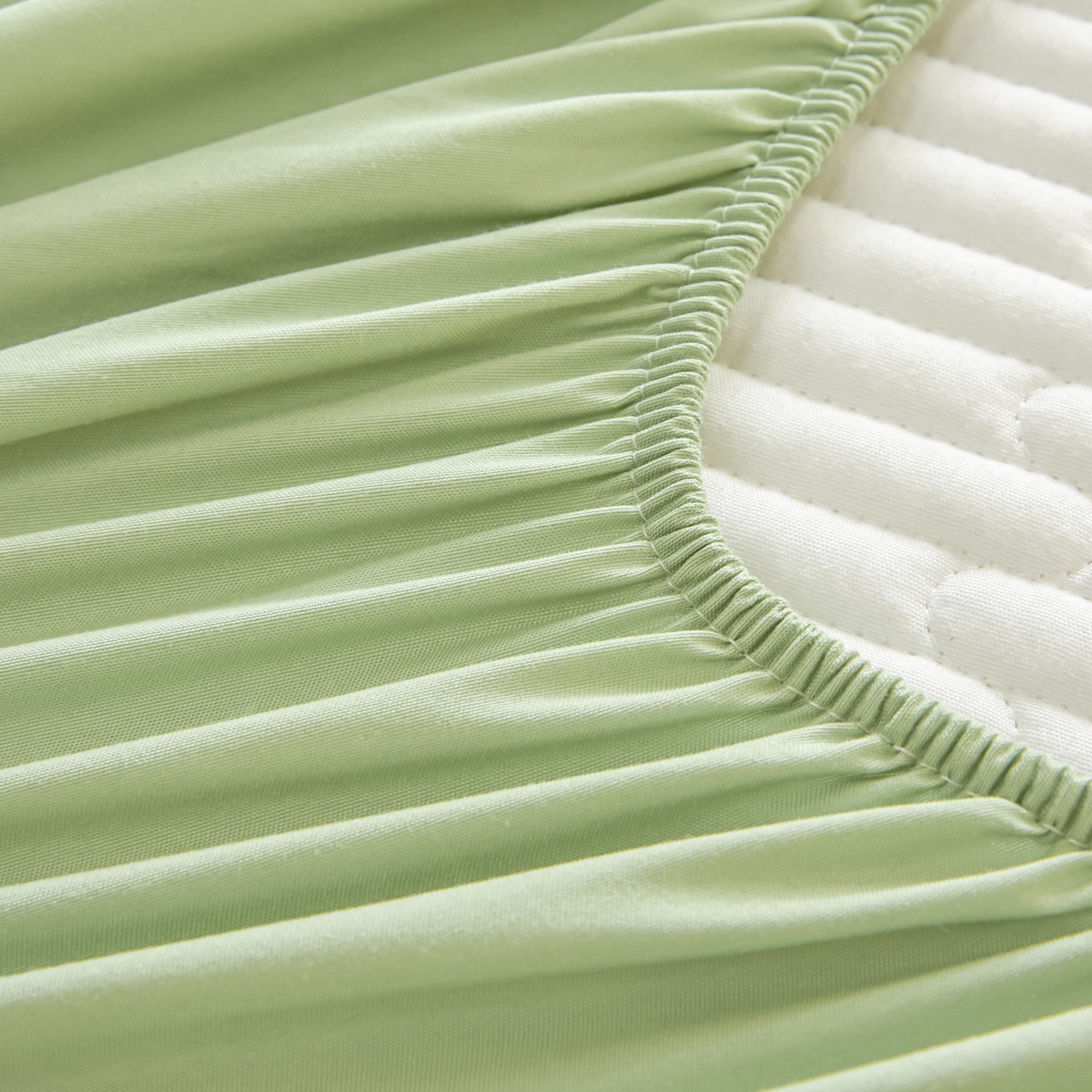 91家纺网 家纺一手货源 找家纺 卡伦家纺 2025新款A类刺绣夹棉床笠情书系列 青萝情书