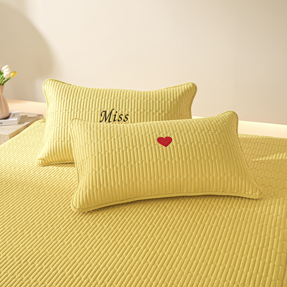 91家纺网 家纺一手货源 找家纺 卡伦家纺 2025新款A类刺绣夹棉床笠情书系列 枕套