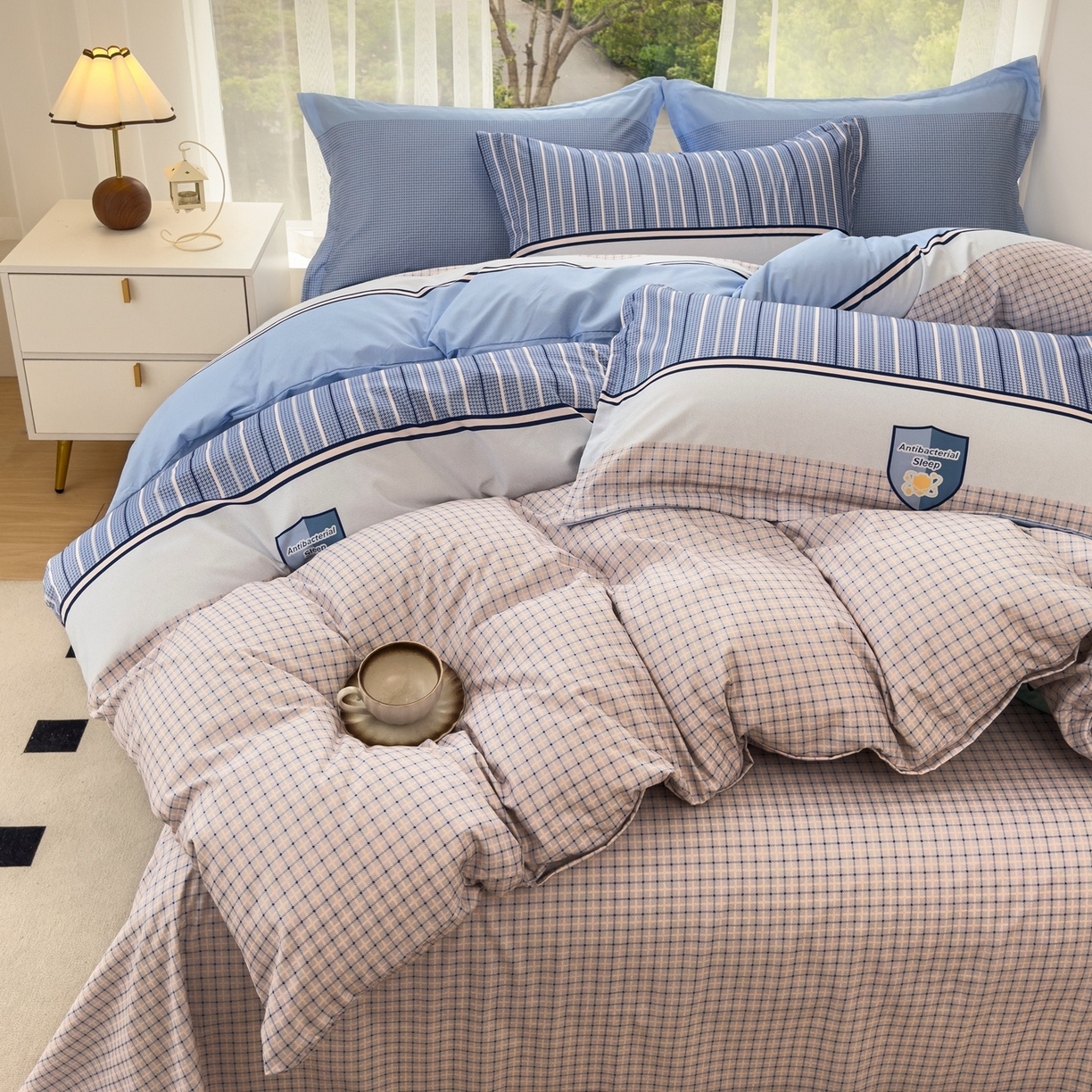 91家纺网 家纺一手货源 找家纺 优纤家纺 2025新款120克磨毛斜纹卡通花卉印花植物羊绒四件套 绅士格调