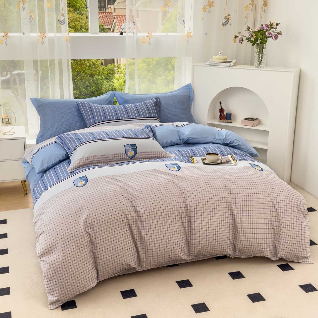 91家纺网 家纺一手货源 找家纺 优纤家纺 2025新款120克磨毛斜纹卡通花卉印花植物羊绒四件套 绅士格调