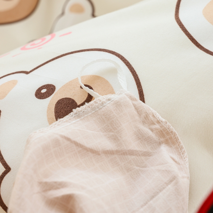 91家纺网 家纺一手货源 找家纺 优纤家纺 2025新款120克磨毛斜纹卡通花卉印花植物羊绒四件套 熊熊乐园