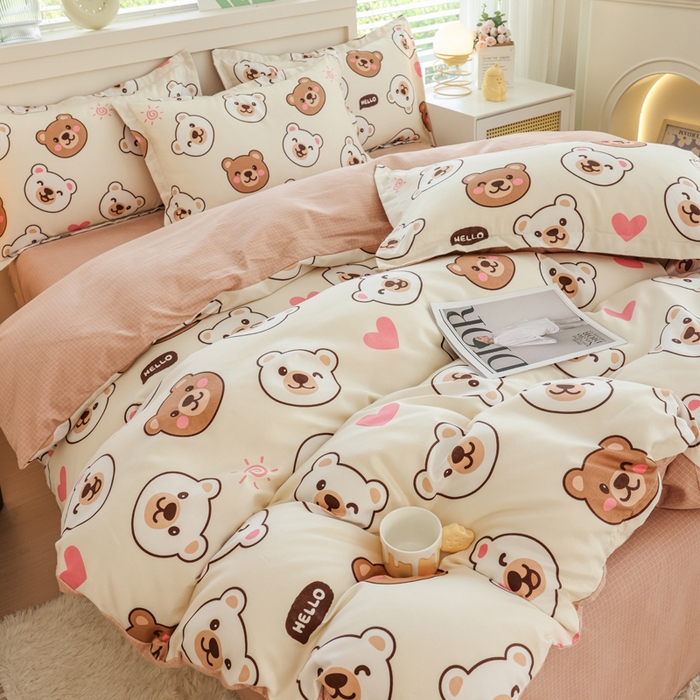 91家纺网 家纺一手货源 找家纺 优纤家纺 2025新款120克磨毛斜纹卡通花卉印花植物羊绒四件套 熊熊乐园