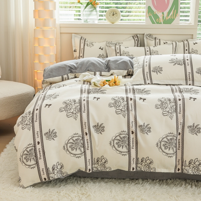 91家纺网 家纺一手货源 找家纺 优纤家纺 2025新款120克磨毛斜纹卡通花卉印花植物羊绒四件套 怡静花开