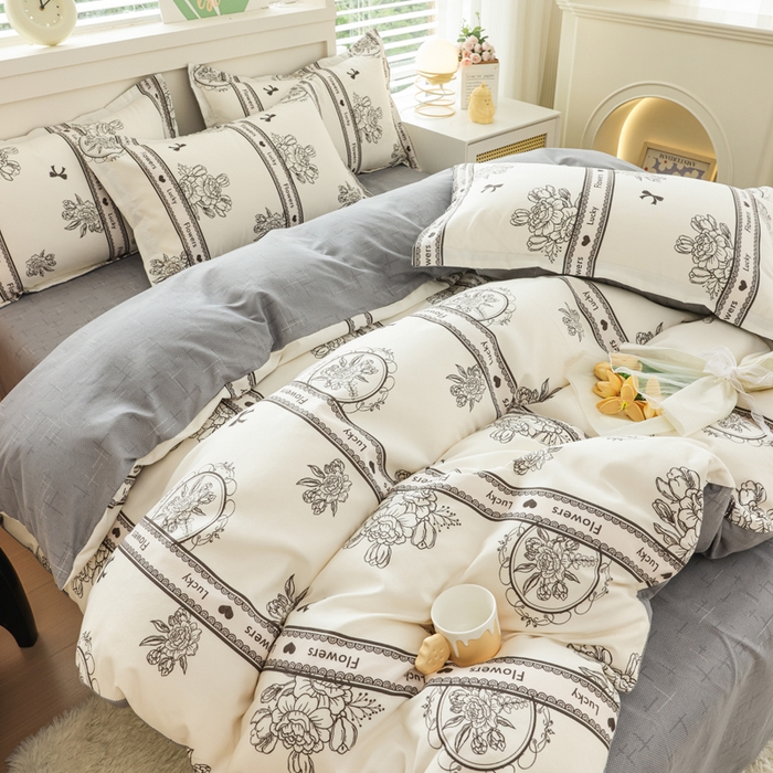 91家纺网 家纺一手货源 找家纺 优纤家纺 2025新款120克磨毛斜纹卡通花卉印花植物羊绒四件套 怡静花开