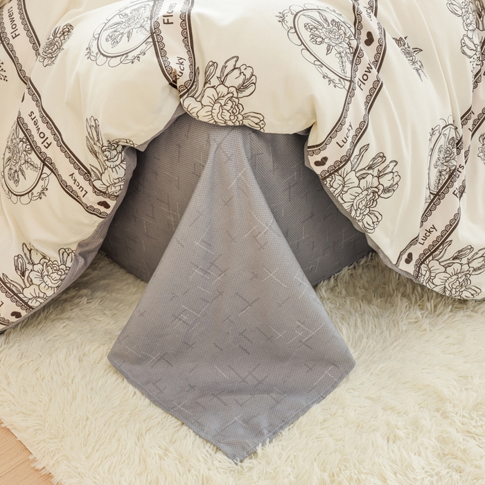 91家纺网 家纺一手货源 找家纺 优纤家纺 2025新款120克磨毛斜纹卡通花卉印花植物羊绒四件套 怡静花开