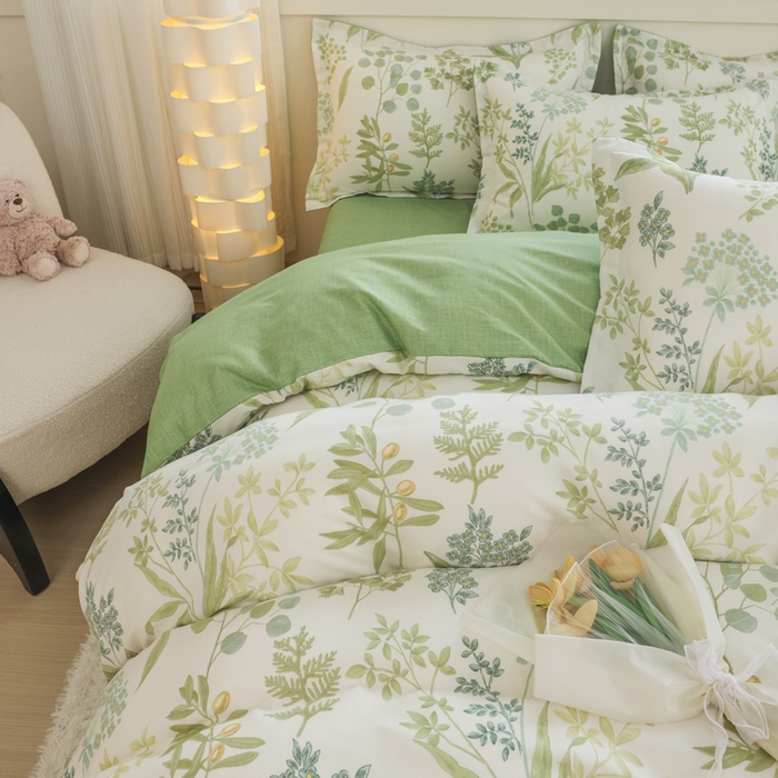 91家纺网 家纺一手货源 找家纺 优纤家纺 2025新款120克磨毛斜纹卡通花卉印花植物羊绒四件套 悠悠花草