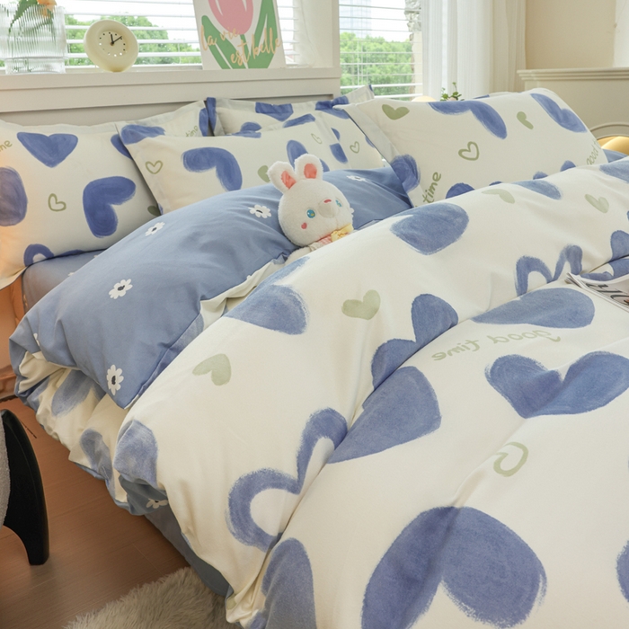 91家纺网 家纺一手货源 找家纺 优纤家纺 2025新款120克磨毛斜纹卡通花卉印花植物羊绒四件套 真爱心语