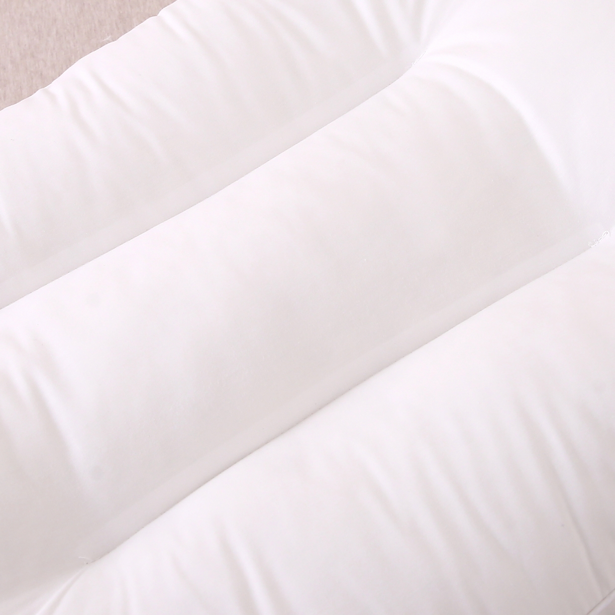 91家纺网 家纺一手货源 找家纺 珍贝家纺 2025新款全棉纯棉枕头枕芯纯棉面料三防污渍酒店软枕护颈枕 全棉三防羽丝枕-儿童枕