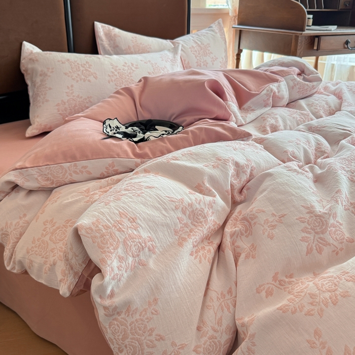 91家纺网 家纺一手货源 找家纺 眠博士 2025新款60s长绒棉纯棉提花磨毛被套单被套被套单品 提花磨毛单被-长夏粉