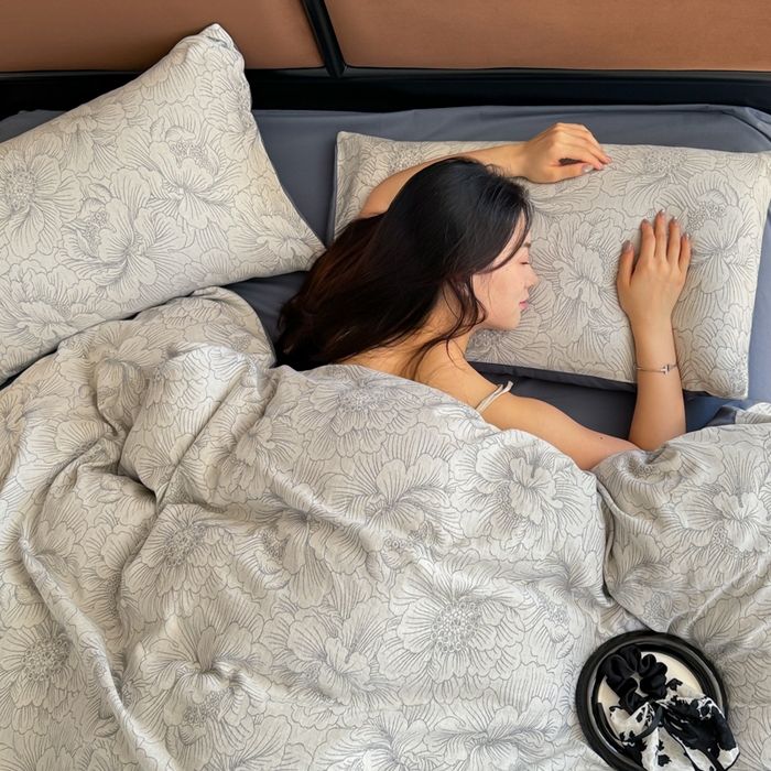 91家纺网 家纺一手货源 找家纺 眠博士 2025新款60s长绒棉纯棉提花磨毛被套单被套被套单品 提花磨毛单被-繁花灰蓝