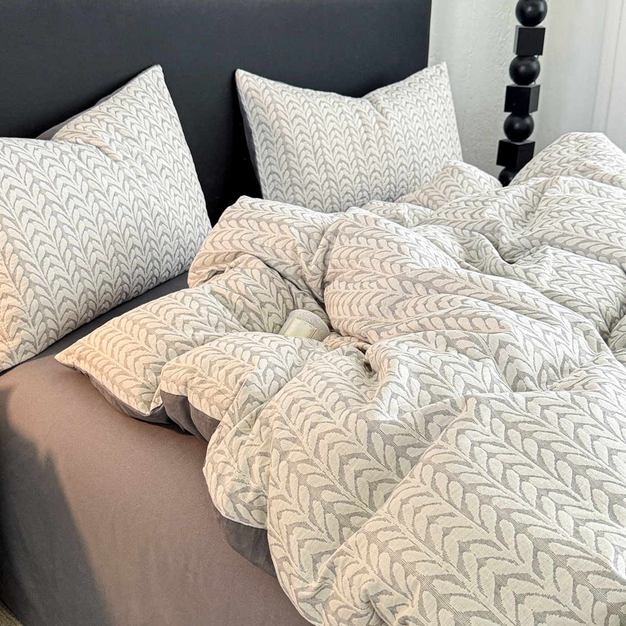 91家纺网 家纺一手货源 找家纺 眠博士 2025新款60s长绒棉纯棉提花磨毛被套单被套被套单品 提花磨毛单被-荞麦灰