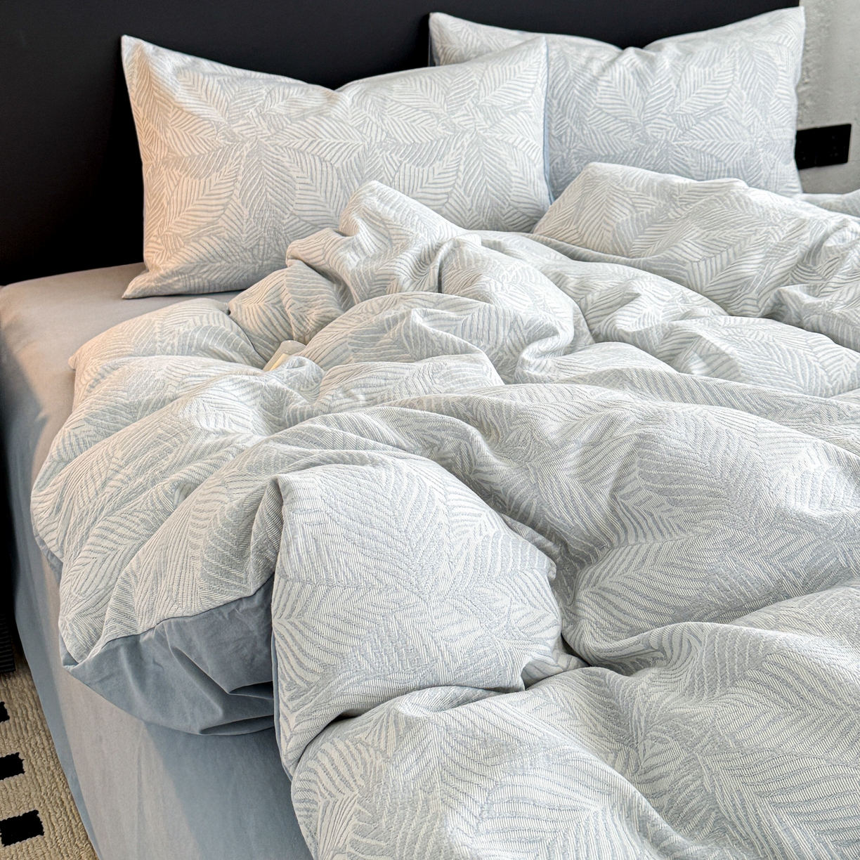 91家纺网 家纺一手货源 找家纺 眠博士 2025新款60s长绒棉纯棉提花磨毛被套单被套被套单品 提花磨毛单被-枫叶蓝