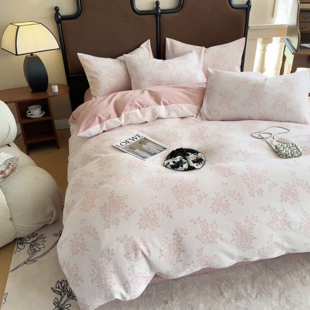 91家纺网 家纺一手货源 找家纺 眠博士 2025新款60s长绒棉纯棉提花磨毛被套单被套被套单品 提花磨毛单被-长夏粉