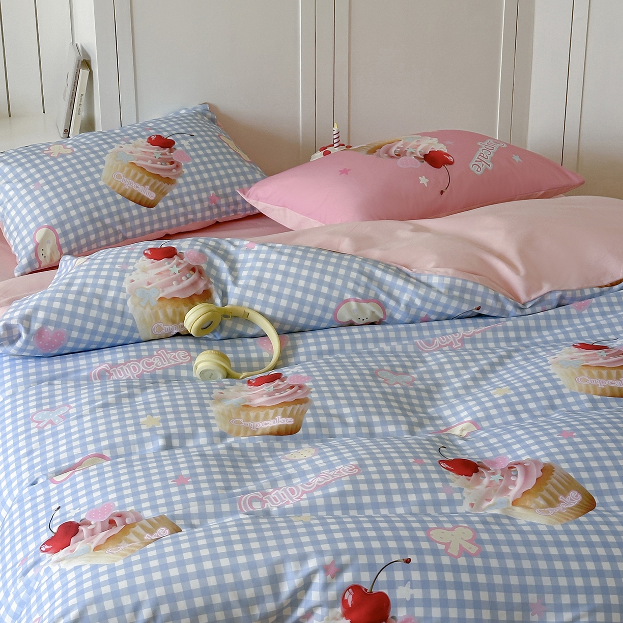 91家纺网 家纺一手货源 找家纺 桃子家居 2025新款纯棉数码印花5D卡通混搭可爱少女纯棉系列四件套 棉5D-甜蜜蛋糕蓝