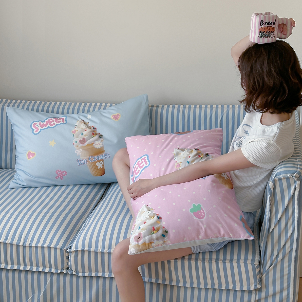 91家纺网 家纺一手货源 找家纺 桃子家居 2025新款纯棉数码印花5D卡通混搭可爱少女纯棉系列四件套 棉5D-熊熊冰淇淋粉