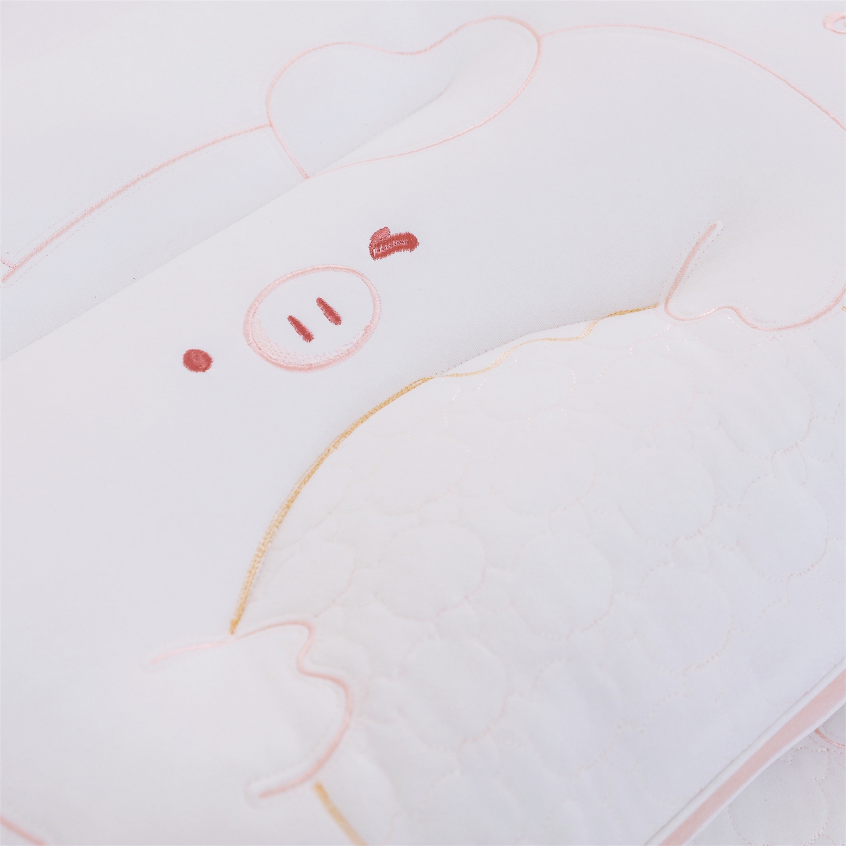 91家纺网 家纺一手货源 找家纺 （总）麦肯锡 2025新款诸事顺心定型亲子枕枕头枕芯