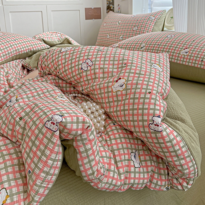 91家纺网 家纺一手货源 找家纺 一比一 2026新款云感皱皱双层纱四件套-简单款 格纹西高地