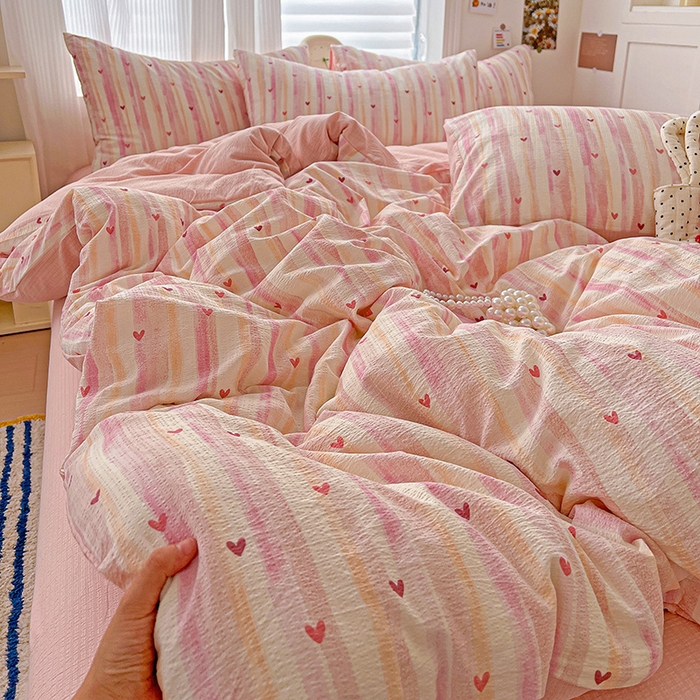 91家纺网 家纺一手货源 找家纺 一比一 2026新款云感皱皱双层纱四件套-简单款 红爱心