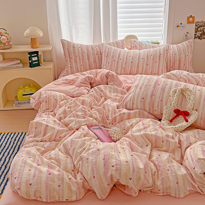 91家纺网 家纺一手货源 找家纺 一比一 2026新款云感皱皱双层纱四件套-简单款 红爱心