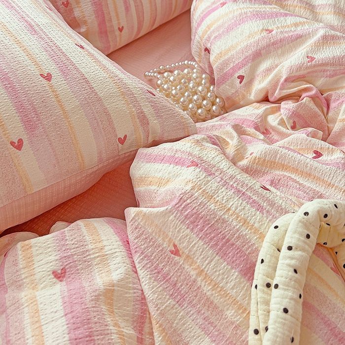 91家纺网 家纺一手货源 找家纺 一比一 2026新款云感皱皱双层纱四件套-简单款 红爱心