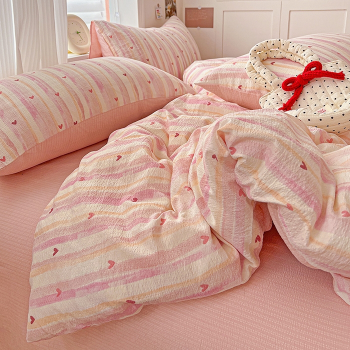 91家纺网 家纺一手货源 找家纺 一比一 2026新款云感皱皱双层纱四件套-简单款 红爱心