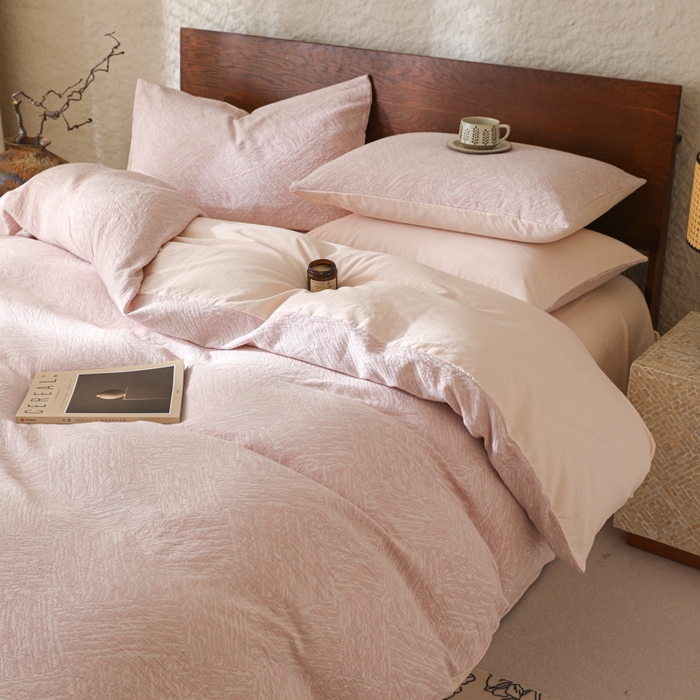 91家纺网 家纺一手货源 找家纺 眠博士 2025新款60s长绒棉纯棉提花磨毛四件套 提花磨毛套件-缤纷粉