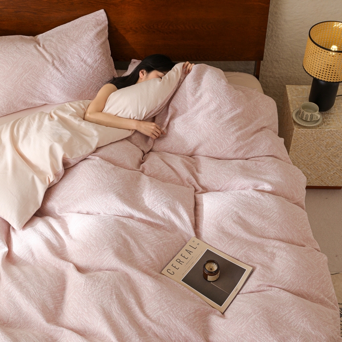 91家纺网 家纺一手货源 找家纺 眠博士 2025新款60s长绒棉纯棉提花磨毛四件套 提花磨毛套件-缤纷粉