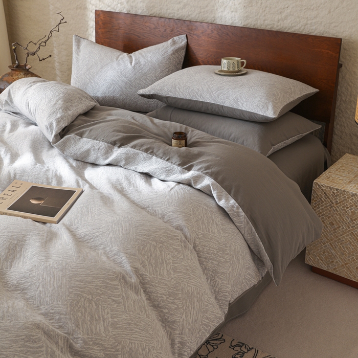 91家纺网 家纺一手货源 找家纺 眠博士 2025新款60s长绒棉纯棉提花磨毛四件套 提花磨毛套件-缤纷灰