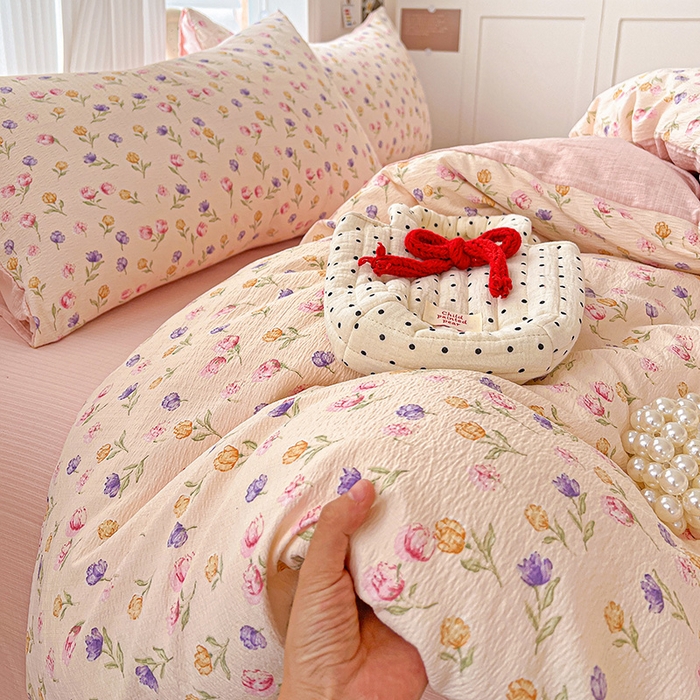 91家纺网 家纺一手货源 找家纺 一比一 2026新款云感皱皱双层纱四件套-简单款 花予