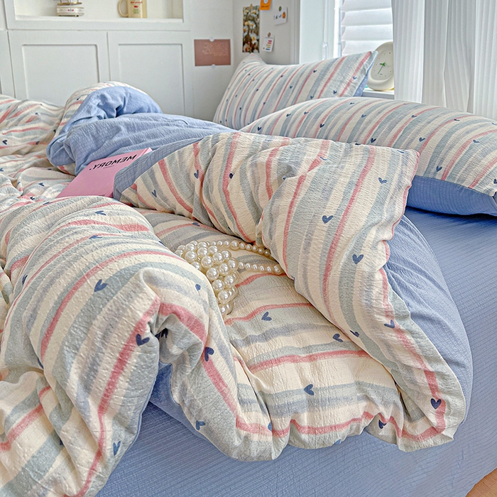 91家纺网 家纺一手货源 找家纺 一比一 2026新款云感皱皱双层纱四件套-简单款 蓝爱心