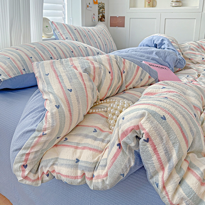 91家纺网 家纺一手货源 找家纺 一比一 2026新款云感皱皱双层纱四件套-简单款 蓝爱心