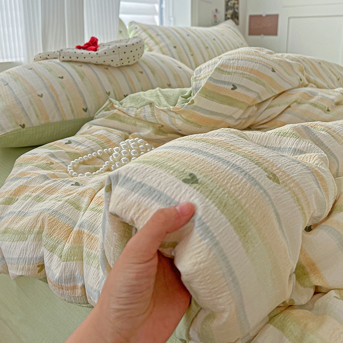 91家纺网 家纺一手货源 找家纺 一比一 2026新款云感皱皱双层纱四件套-简单款 绿爱心