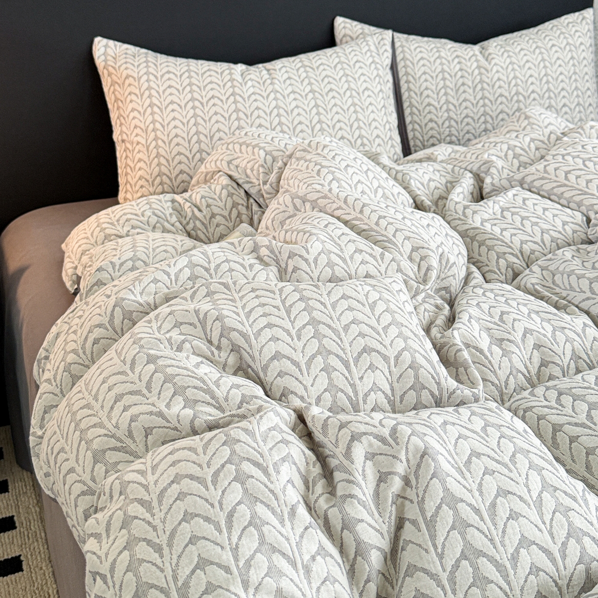 91家纺网 家纺一手货源 找家纺 眠博士 2025新款60s长绒棉纯棉提花磨毛四件套 提花磨毛套件-荞麦灰