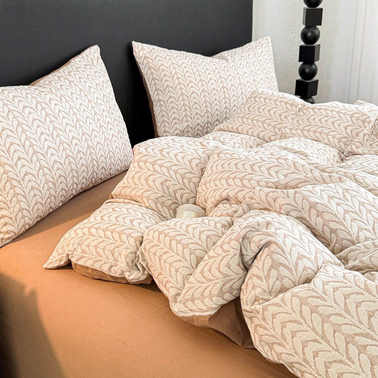 91家纺网 家纺一手货源 找家纺 眠博士 2025新款60s长绒棉纯棉提花磨毛四件套 提花磨毛套件-荞麦卡其