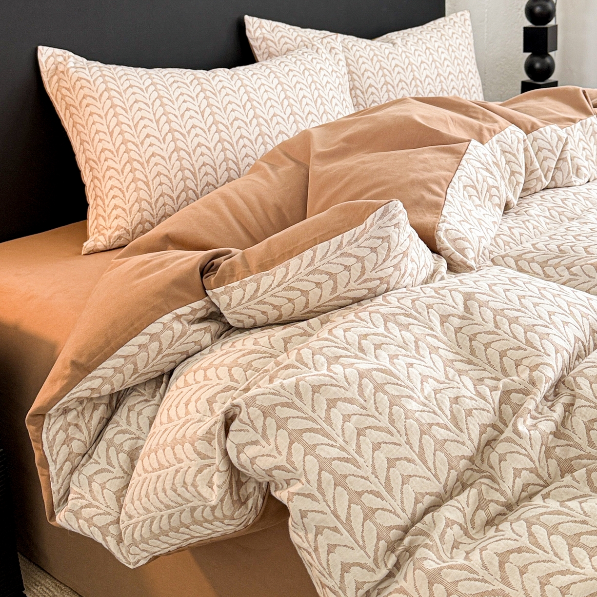 91家纺网 家纺一手货源 找家纺 眠博士 2025新款60s长绒棉纯棉提花磨毛四件套 提花磨毛套件-荞麦卡其