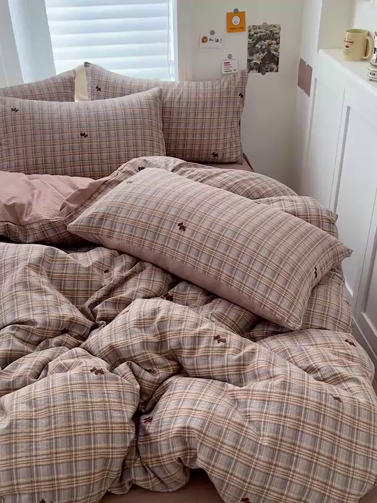 91家纺网 家纺一手货源 找家纺 一比一 2026新款云感皱皱双层纱四件套-简单款 塞西咖