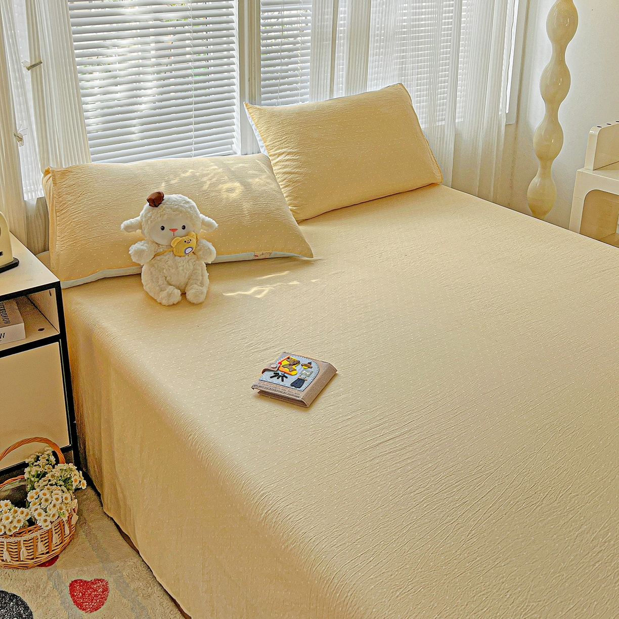 91家纺网 家纺一手货源 找家纺 格真 2025新款A类云感木棉皱皱双层纱床单单床单床单单品床单三件套 波点-奶油黄