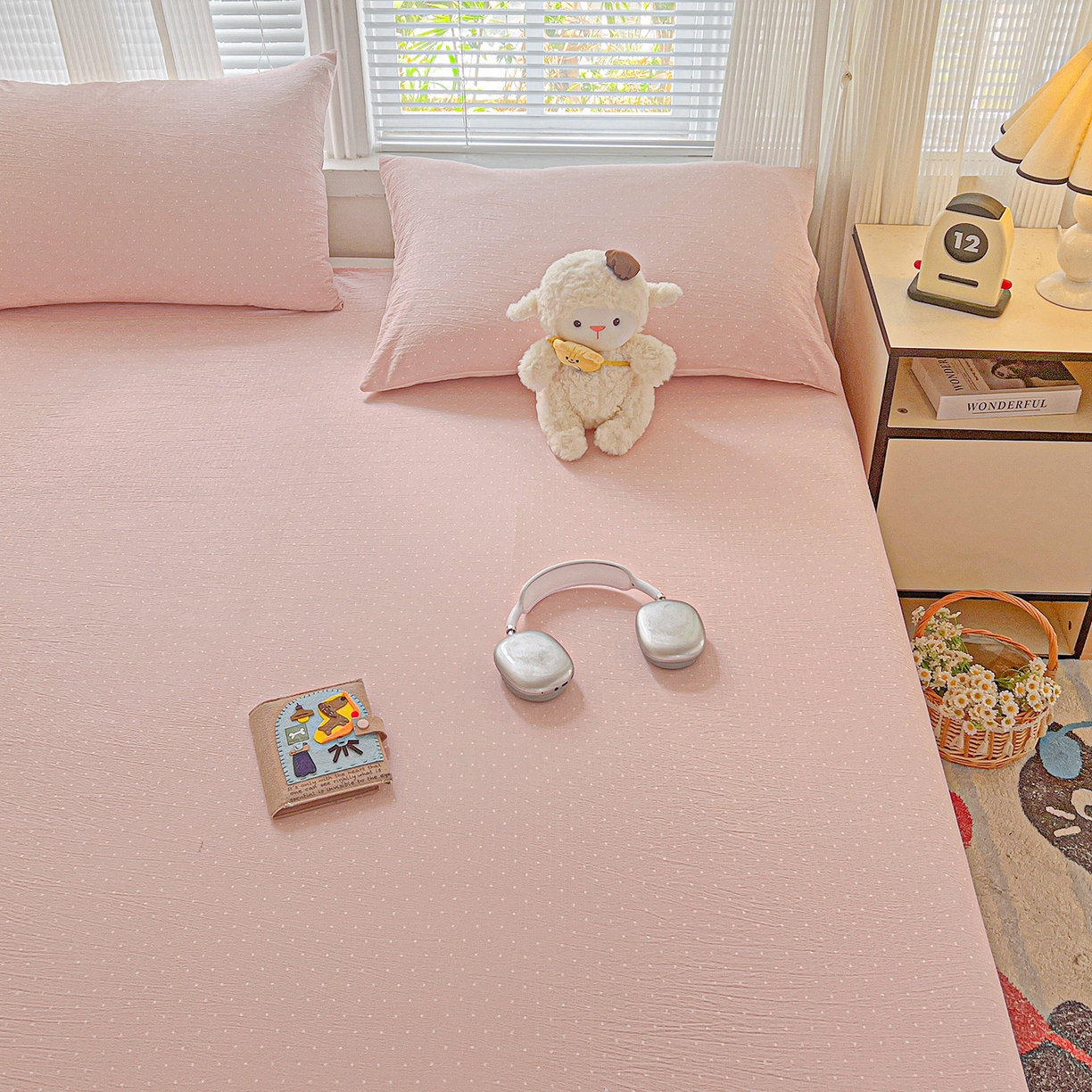 91家纺网 家纺一手货源 找家纺 格真 2025新款A类云感木棉皱皱双层纱床单单床单床单单品床单三件套 波点-蔷薇粉