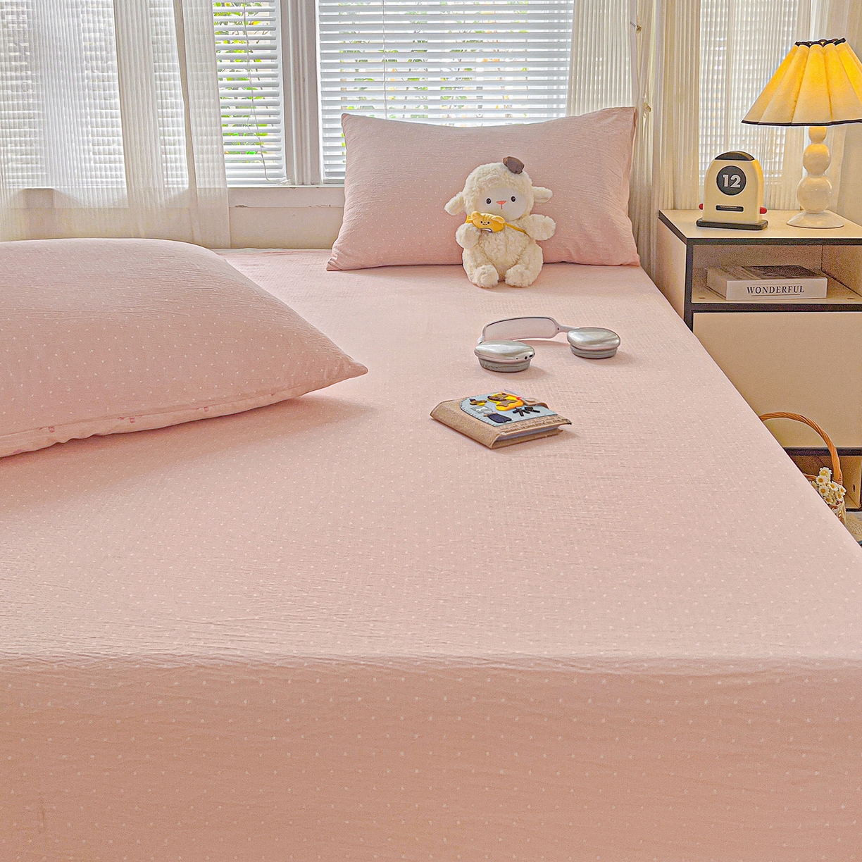 91家纺网 家纺一手货源 找家纺 格真 2025新款A类云感木棉皱皱双层纱床单单床单床单单品床单三件套 波点-蔷薇粉