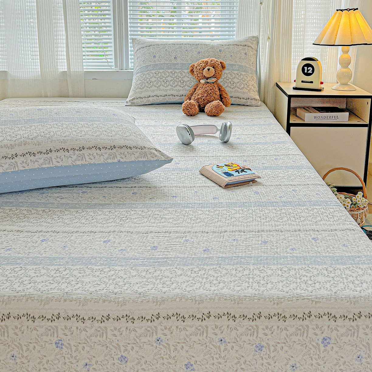 91家纺网 家纺一手货源 找家纺 格真 2025新款A类云感木棉皱皱双层纱床单单床单床单单品床单三件套 蝴蝶印记