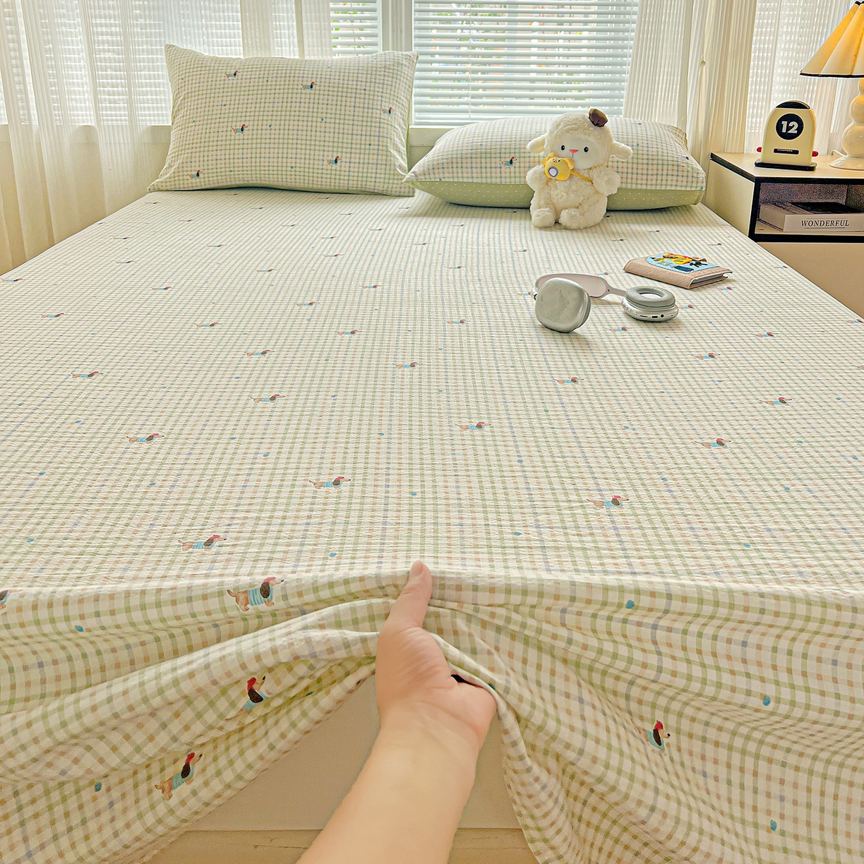 91家纺网 家纺一手货源 找家纺 格真 2025新款A类云感木棉皱皱双层纱床单单床单床单单品床单三件套 腊肠狗-抹茶