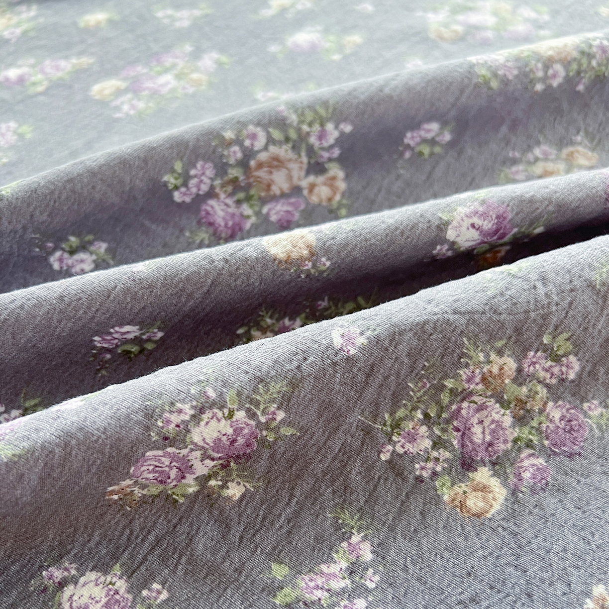 91家纺网 家纺一手货源 找家纺 格真 2025新款A类云感木棉皱皱双层纱床单单床单床单单品床单三件套 乌木沉香