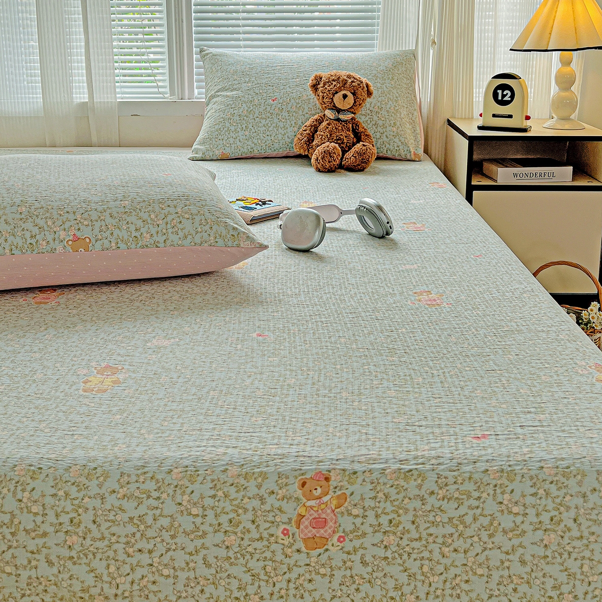 91家纺网 家纺一手货源 找家纺 格真 2025新款A类云感木棉皱皱双层纱床单单床单床单单品床单三件套 香草熊