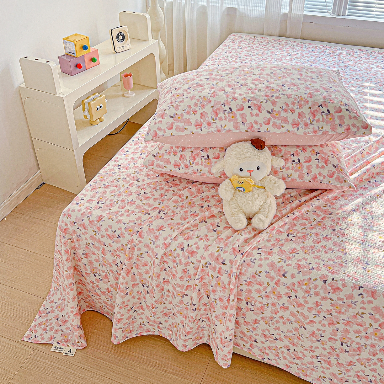 91家纺网 家纺一手货源 找家纺 格真 2025新款A类云感木棉皱皱双层纱床单单床单床单单品床单三件套 嫣然