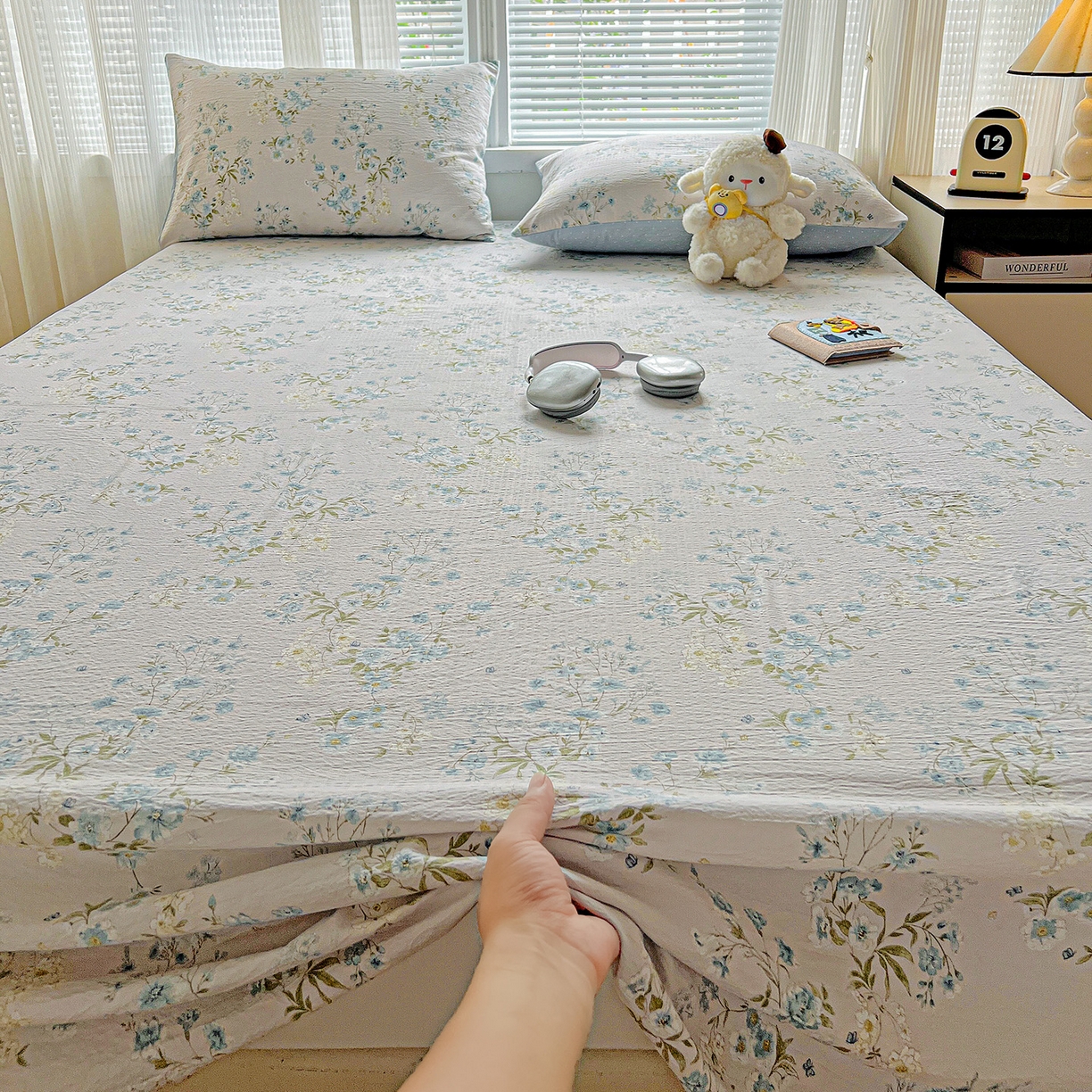 91家纺网 家纺一手货源 找家纺 格真 2025新款A类云感木棉皱皱双层纱床单单床单床单单品床单三件套 长相思兰