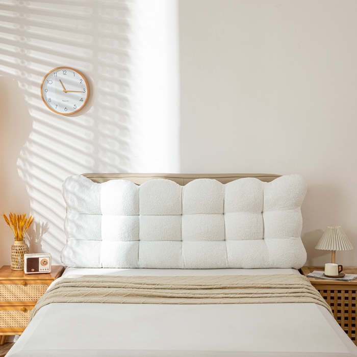 91家纺网 家纺一手货源 找家纺 （总）沐沐家纺 2026新款泰迪绒小雪球床头靠背