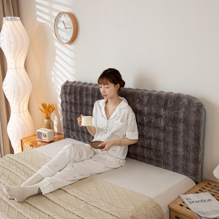 91家纺网 家纺一手货源 找家纺 沐沐家纺 2026新款兔毛绒床头靠背 深灰