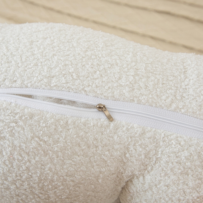 91家纺网 家纺一手货源 找家纺 沐沐家纺 2026新款泰迪绒小雪球床头靠背 小雪球-白色