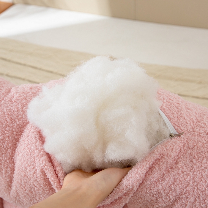 91家纺网 家纺一手货源 找家纺 沐沐家纺 2026新款泰迪绒小雪球床头靠背 小雪球-粉色